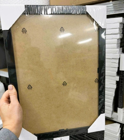 30x40 Czarna Ramka Idealnie Dopasowana do Haftu Diamentowego z Naszej Oferty