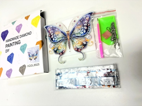 Haft Diamentowy Acrylic Motyl Na Łańcuszku Do Wyklejenia Diamond Painting Mozaika
